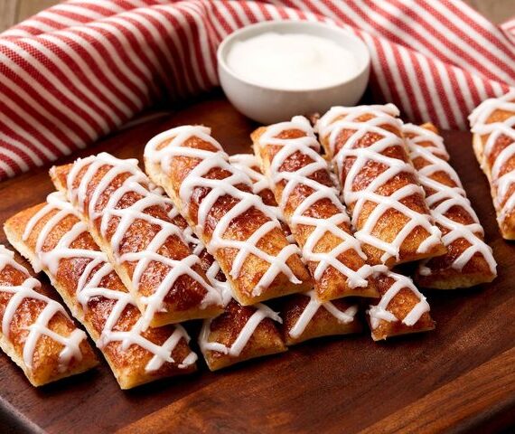Cinnamon Breadsticks w/icing