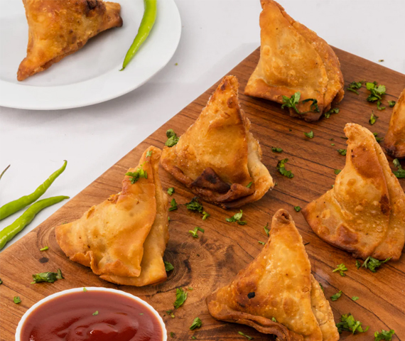 Chicken Samosa 2 pieces